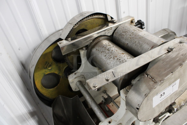 Metal Floor Style Sheeter. 208/240 Volts. 46x22x43 - Image 9 of 12