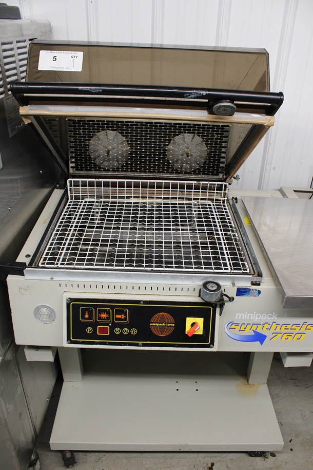 Minipack Synthesis 760 Metal Commercial Floor Style Floor Style Packaging Machine on Commercial Casters. 220-240 Volts. 51x31x46 - Image 2 of 9
