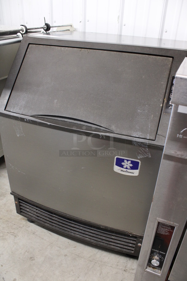 2014 Manitowoc Model UD0240A-161B Stainless Steel Commercial Air Cooled Self Contained Ice Machine. 115 Volts, 1 Phase. 26x26x36 - Image 3 of 7