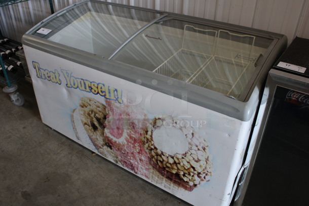 AHT Model RIO S150 Metal Commercial Chest Novelty Ice Cream Freezer Cabinet w/ 2 Sliding Lids on Commercial Casters. 115 Volts, 1 Phase. 58.5x25.5x34.5. Tested and Powers On But Does Not Get Cold - Image 2 of 6