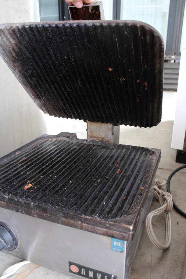 Anvil Stainless Steel Commercial Countertop Panini Press. 14x16.5x12. Tested and Working! - Image 4 of 7