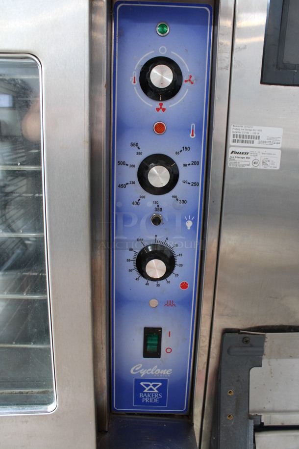 FANTASTIC! Baker's Pride Model 456VDCOER41 ENERGY STAR Stainless Steel Commercial Electric Powered Full Size Convection Oven w/ View Through Doors, Metal Oven Racks and Thermostatic Controls on Metal Legs. 240 Volts, 1/3 Phase. 38x38x55.5 - Image 3 of 8