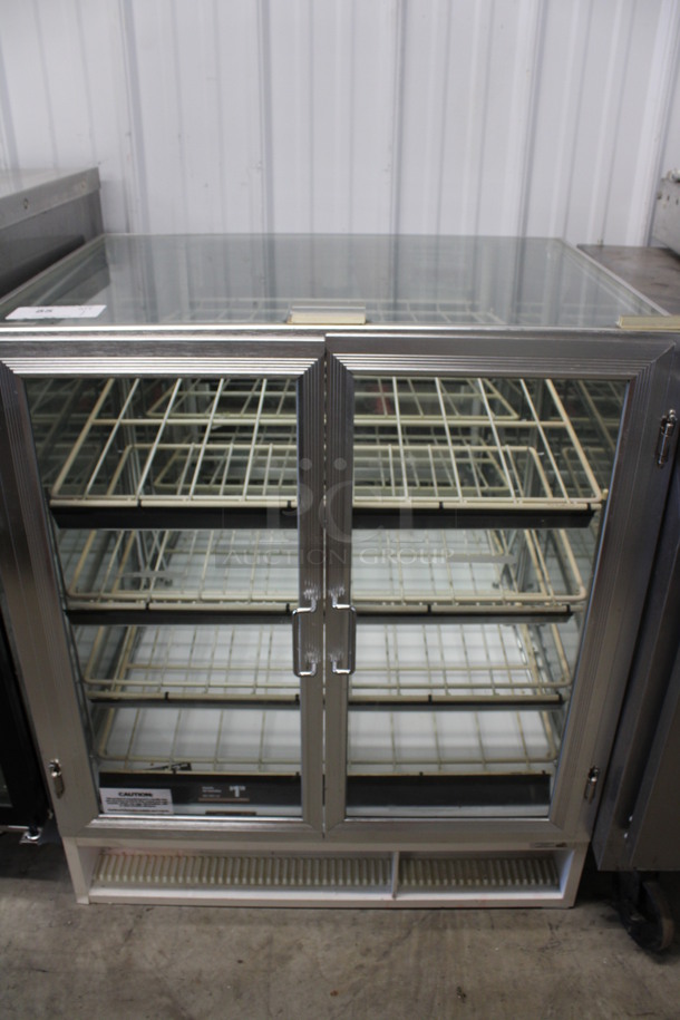 Metal Commercial Dry Display Case Merchandiser w/ Poly Coated Racks. 31x24.5x36