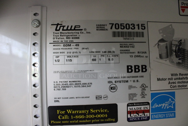 2011 True Model GDM-49 ENERGY STAR Metal Commercial 2 Door Reach In Cooler Merchandiser w/ Poly Coated Racks. 115 Volts, 1 Phase. 54x31x79. Tested and Powers On But Does Not Get Cold - Image 3 of 6