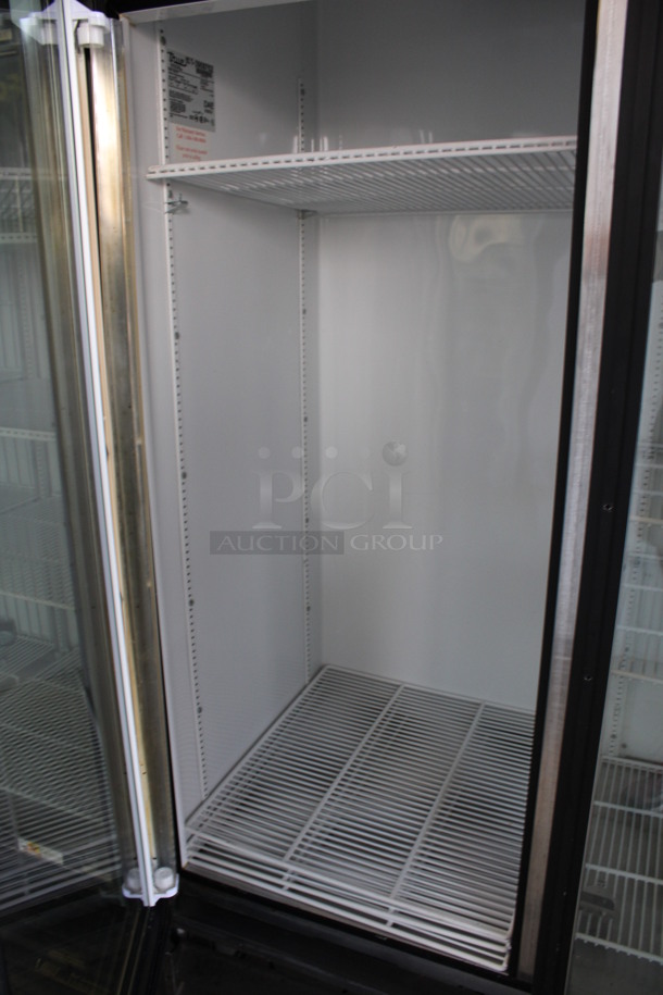 True Model GDM-72 ENERGY STAR Metal Commercial 3 Door Reach In Cooler Merchandiser w/ Poly Coated Racks. 115 Volts, 1 Phase. 78x30x80. Tested and Powers On But Does Not Get Cold - Image 6 of 8