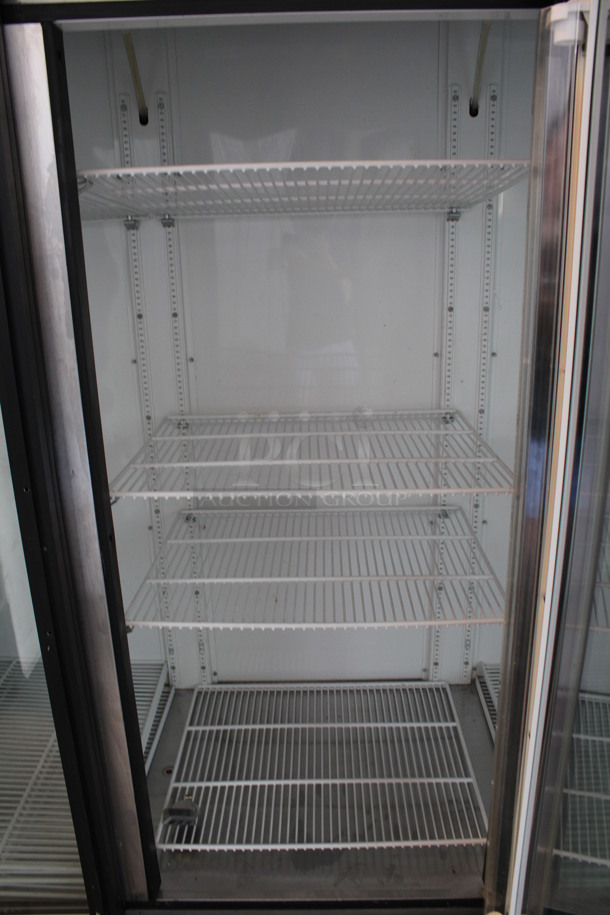 True Model GDM-72 ENERGY STAR Metal Commercial 3 Door Reach In Cooler Merchandiser w/ Poly Coated Racks. 115 Volts, 1 Phase. 78x30x80. Tested and Powers On But Does Not Get Cold - Image 7 of 8