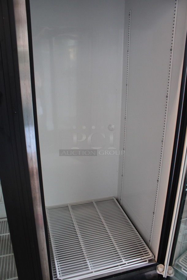 True Model GDM-72 ENERGY STAR Metal Commercial 3 Door Reach In Cooler Merchandiser w/ Poly Coated Racks. 115 Volts, 1 Phase. 78x30x80. Tested and Powers On But Does Not Get Cold - Image 8 of 8