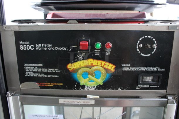 JJ Model 00JJ850D Stainless Steel Commercial Countertop Pretzel Warming Merchandiser. 120 Volts, 1 Phase. 20.5x20.5x37. Tested and Working! - Image 4 of 8