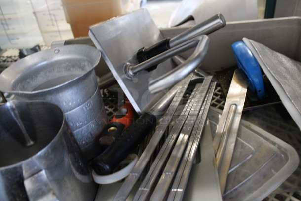 ALL ONE MONEY! Lot of Various Items Including Metal Pitcher and Seasoning Shaker In Poly Dish Caddy! - Image 4 of 4