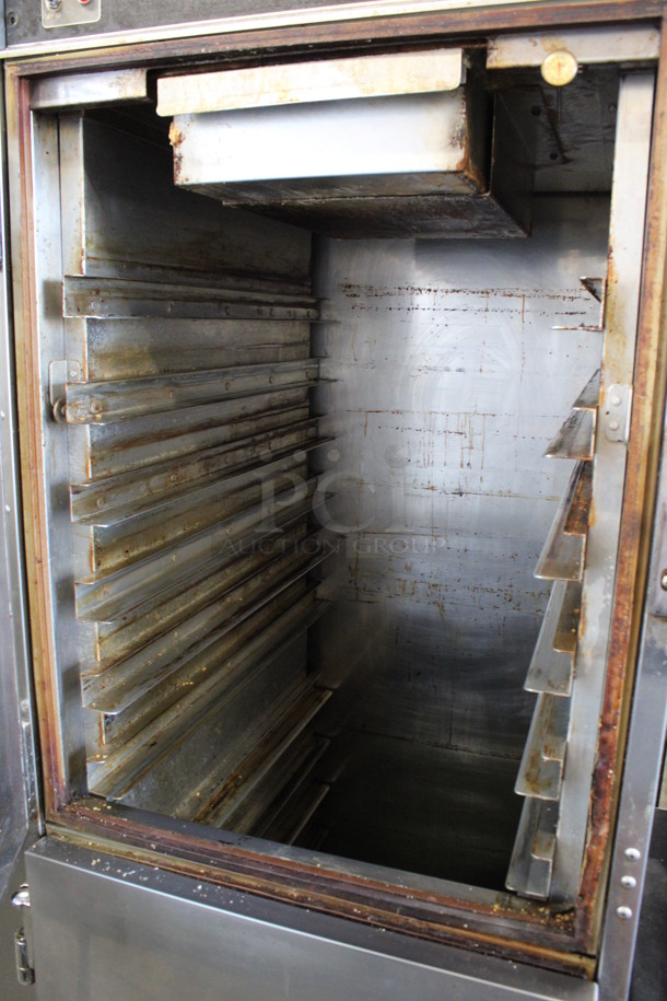 Henny Penny Model HC-900 Stainless Steel Commercial 2 Half Size Door Reach In Warming Cabinet on Commercial Casters. 120 Volts, 1 Phase. 25x30x71. Tested and Working! - Image 4 of 7