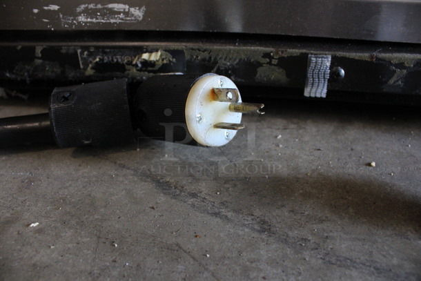 Henny Penny Model HC-900 Stainless Steel Commercial 2 Half Size Door Reach In Warming Cabinet on Commercial Casters. 120 Volts, 1 Phase. 25x30x71. Tested and Working! - Image 7 of 7