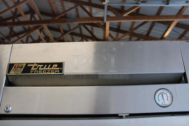 True Model T-23F Stainless Steel Commercial Single Door Reach In Freezer w/ Poly Coated Racks on Commercial Casters. 115 Volts, 1 Phase. 27x30x83. Tested and Working! - Image 4 of 6