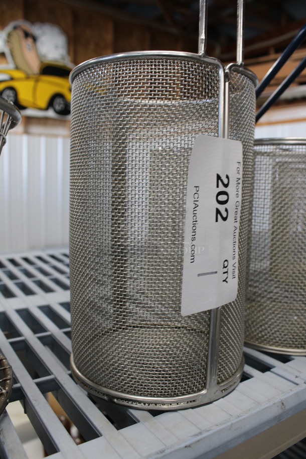 Metal Basket. 5.5x5.5x14 - Image 2 of 2