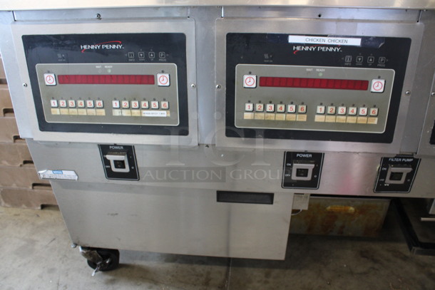 Henny Penny Model OFG-323 Stainless Steel Commercial Propane Gas Powered 3 Bay Deep Fat Fryer w/ Filtration System on Commercial Casters. 255,000 BTU. 49.5x33.5x45 - Image 6 of 8