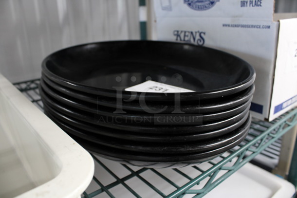 7 Black Plates. 13.5x10x2. 7 Times Your Bid! - Image 3 of 3