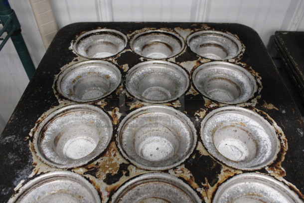 5 Metal 15 Cup Muffin Baking Pans. 18x26x2. 5 Times Your Bid! - Image 4 of 4