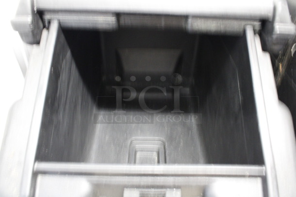 Cambro Black Poly Portable Ice Bin on Commercial Casters. 23x29x29 - Image 4 of 5