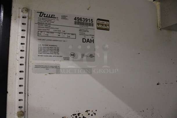 True Model TPP-44 Stainless Steel Commercial Pizza Prep Table Bain Marie Mega Top w/ Cutting Board on Commercial Casters. 115 Volts, 1 Phase. 45x35.5x42. Tested and Working! - Image 6 of 7