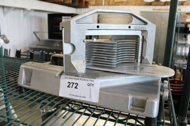 Metal Commercial Countertop Tomato Slicer. 16x8.5x9.5 - Image 4 of 4