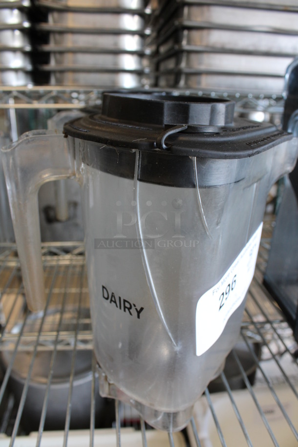 2 Clear Poly Blender Pitchers w/ Lids. 7.5x8.5x10. 2 Times Your Bid! - Image 3 of 4