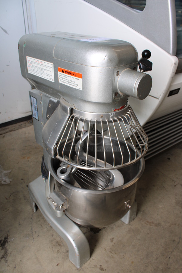 Berkel Model PM20 Metal Commercial Countertop 20 Quart Planetary Mixer w/ Stainless Steel Mixing Bowl, Bowl Guard, Dough Hook, Whisk and Paddle Attachments. 110 Volts, 1 Phase. 15x24x32. Tested and Working! - Image 5 of 5