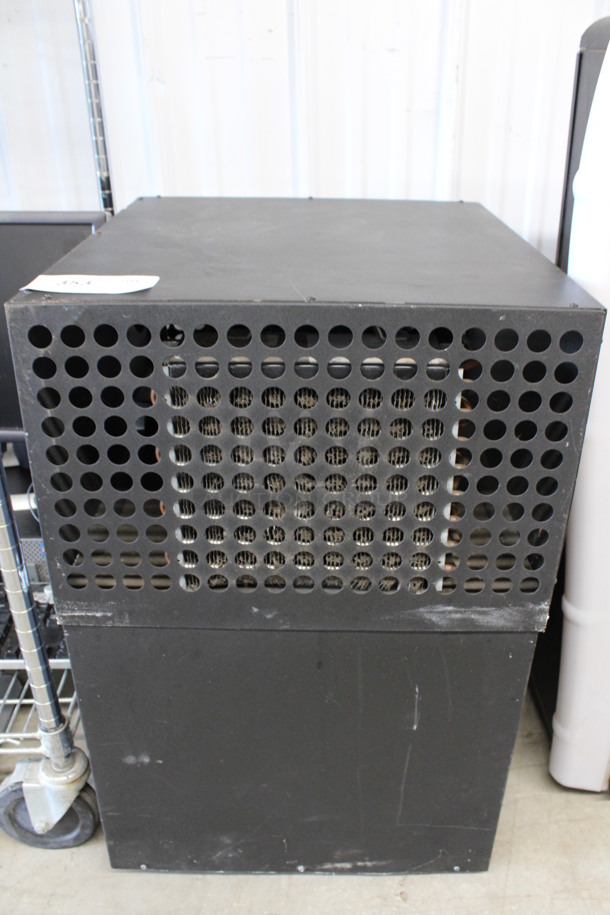 Micro Matic Model MMPP4301-PKG Metal Commercial Glycol Chiller. 115 Volts, 1 Phase. 18x26x28