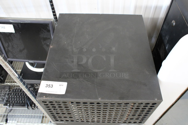 Micro Matic Model MMPP4301-PKG Metal Commercial Glycol Chiller. 115 Volts, 1 Phase. 18x26x28 - Image 3 of 6