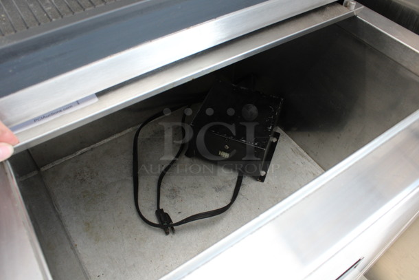 Stainless Steel Commercial 6 Flavor Carbonated Beverage Machine on Ice Bin. 25x25x57 - Image 5 of 5