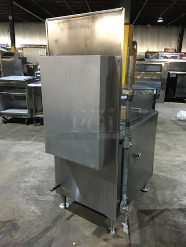 Belshaw Commercial Natural Gas Powered 4 Burner Donut Fryer! With Backsplash! All Stainless Steel!  Model 718LCG Serial W3441! On Legs! - Image 4 of 9