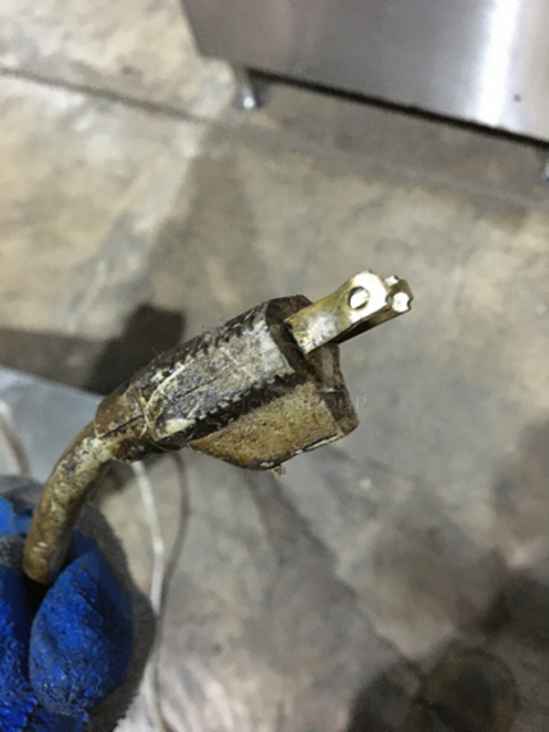 Univex Commercial Countertop Deli Meat Slicer! All Stainless Steel! Model 7512 Serial 751219232! 115V 1Phase! - Image 9 of 9