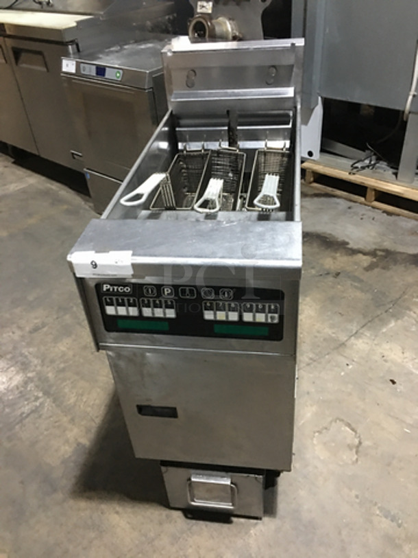 Sweet! Pitco Commercial Electric Powered Deep Fat Fryer! With Backsplash! With 3 Metal Frying Baskets! With Oil Filter System! All Stainless Steel! 208V 3Phase! On Casters!