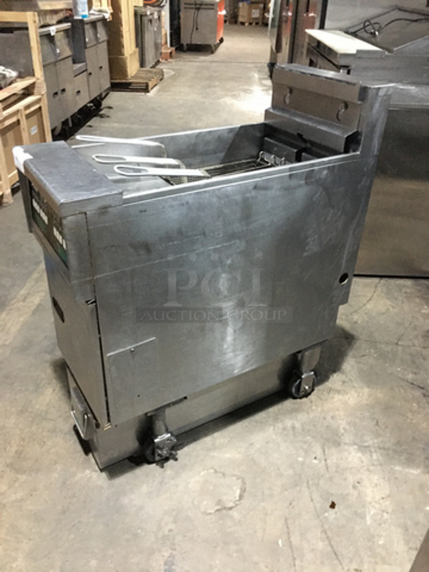 Sweet! Pitco Commercial Electric Powered Deep Fat Fryer! With Backsplash! With 3 Metal Frying Baskets! With Oil Filter System! All Stainless Steel! 208V 3Phase! On Casters! - Image 2 of 9