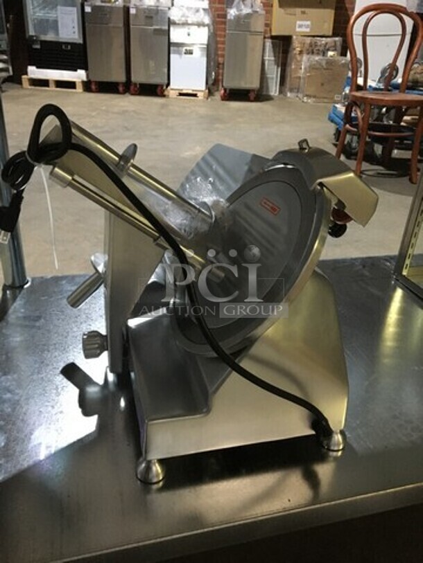 WOW! BRAND NEW IN A BOX! 2020 USR 10 Inch Blade Commercial Meat Slicer! Model HBS250L! 115V 1 Phase! - Image 5 of 11