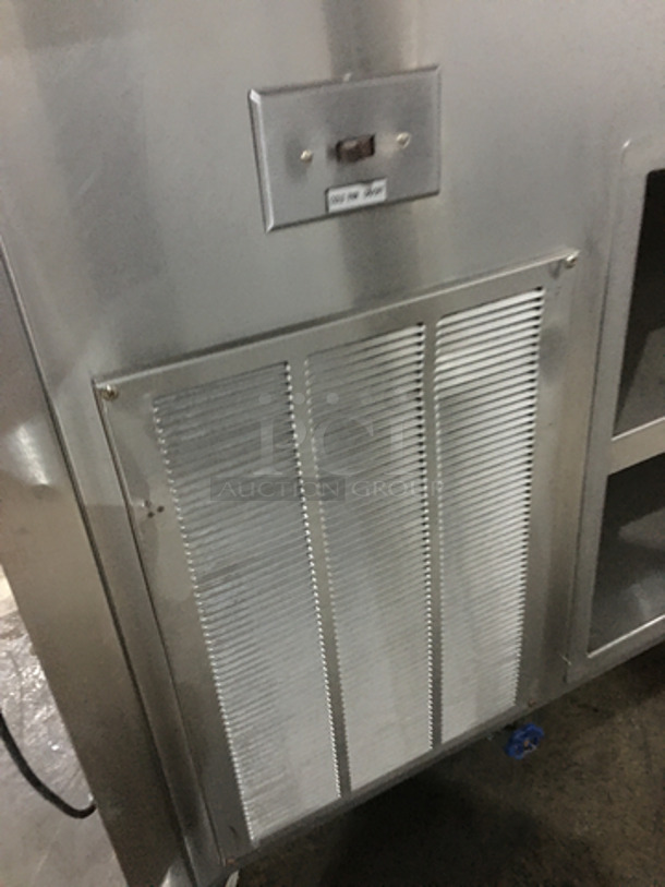 Delfield Commercial Cold Pan/Fresh Fish Display Case/Salad Bar Island/Sandwich Prep Combo! With Overhead Sneeze Guard! With 2 Storage Shelves! Model KCSC50NU! 115V 1Phase! On Casters! - Image 8 of 8