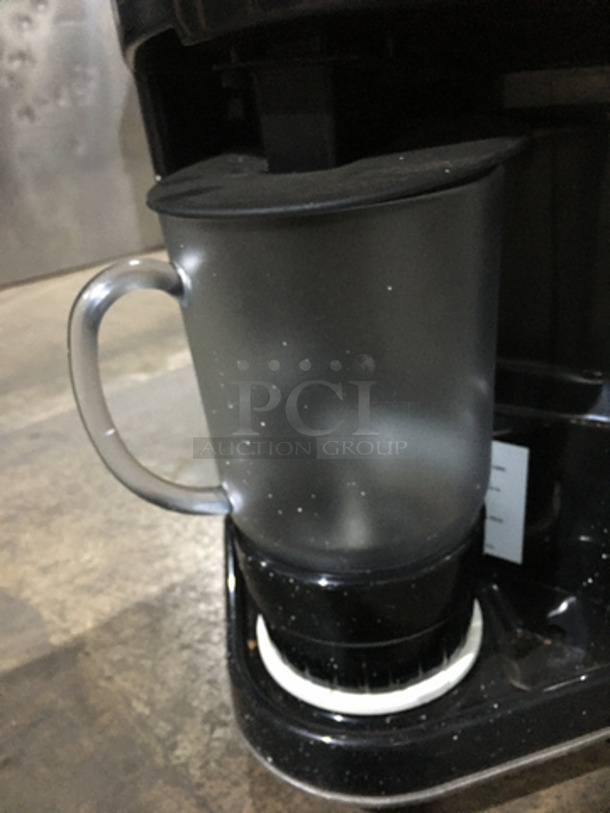 Nice! Island Oasis Commercial Ice Shaver Blender Machine! Model SB3X Serial A7912X! 115V 1 Phase!
 - Image 7 of 9