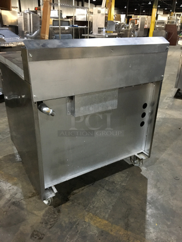 Jade Range Commercial Natural Gas Powered French Top/Hot Plate Stove! With Full Size Oven Underneath! All Stainless Steel! On Casters! - Image 3 of 11