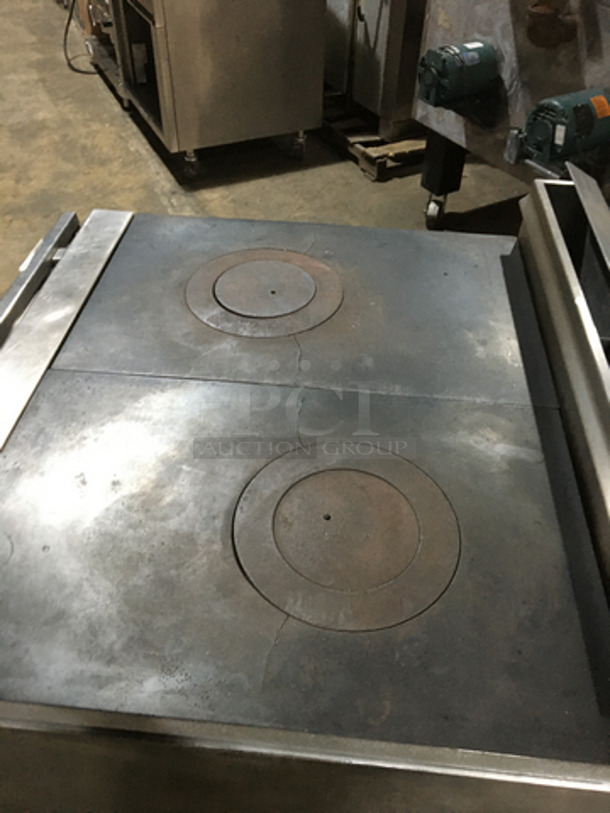 Jade Range Commercial Natural Gas Powered French Top/Hot Plate Stove! With Full Size Oven Underneath! All Stainless Steel! On Casters! - Image 5 of 11