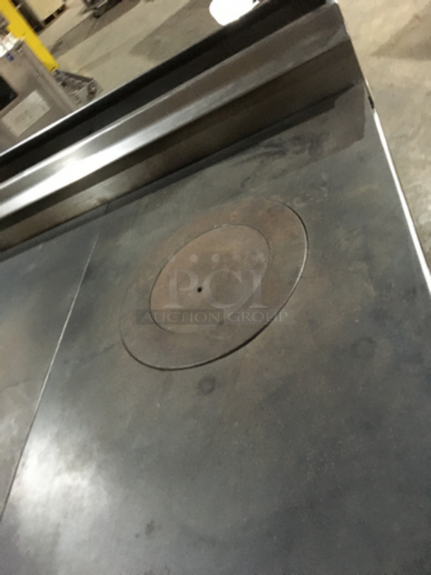 Jade Range Commercial Natural Gas Powered French Top/Hot Plate Stove! With Full Size Oven Underneath! All Stainless Steel! On Casters! - Image 6 of 11