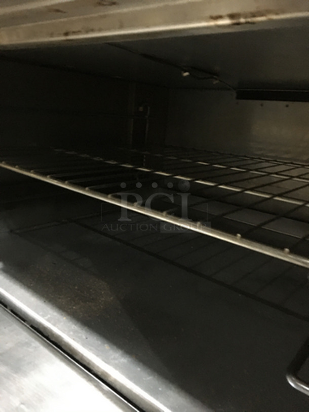 Jade Range Commercial Natural Gas Powered French Top/Hot Plate Stove! With Full Size Oven Underneath! All Stainless Steel! On Casters! - Image 8 of 11