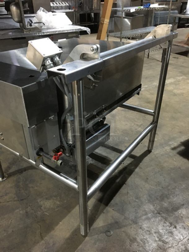 Groen Commercial Natural Gas Powered 40 Gallon Tilting Skillet! All Stainless Steel! Model BPM40G Serial J10027611! On Legs! - Image 3 of 9