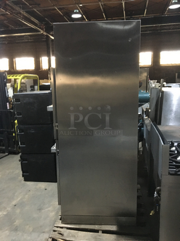 Traulsen Commercial Reach In Refrigerator! With 2 Half Doors! All Stainless Steel! Model RDT132WUT Serial 156310! 115V 1Phase! - Image 2 of 9
