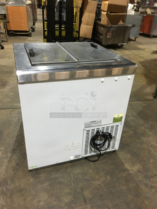 Excellence Commercial Floor Style Flip Top Dipping Cabinet! With 2 Top Doors! - Image 3 of 6