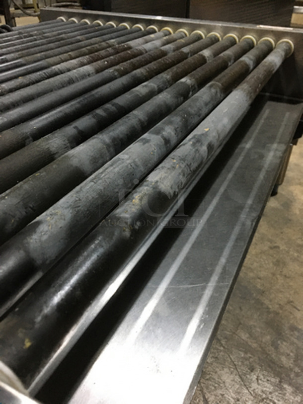 APW Wyott Commercial Countertop Hot Dog Roller Grill! All Stainless Steel! Model HRS755T Serial 8179619050712! 208/240V 1Phase! - Image 6 of 9