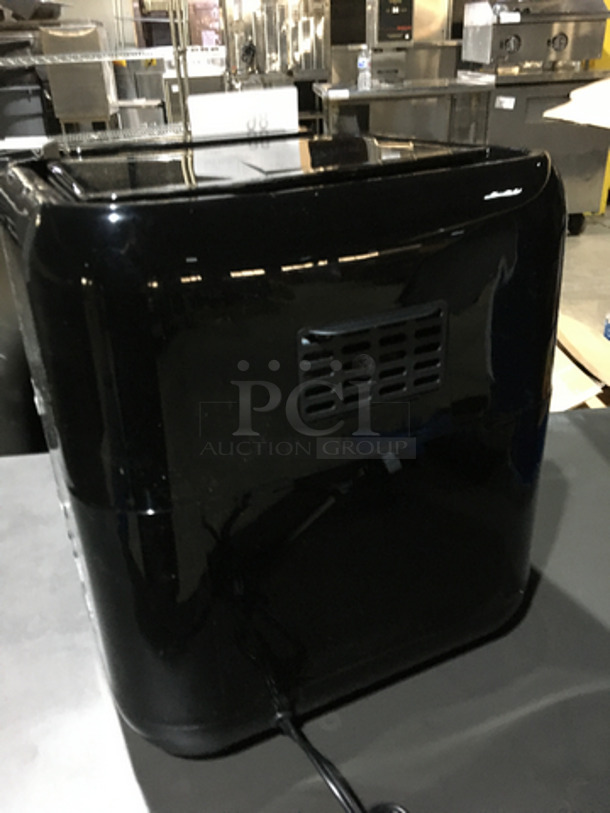 Insignia Countertop Air Fryer! With View Through Door! All Stainless Steel! Model NSAFO6DSS1! 120V! - Image 4 of 9