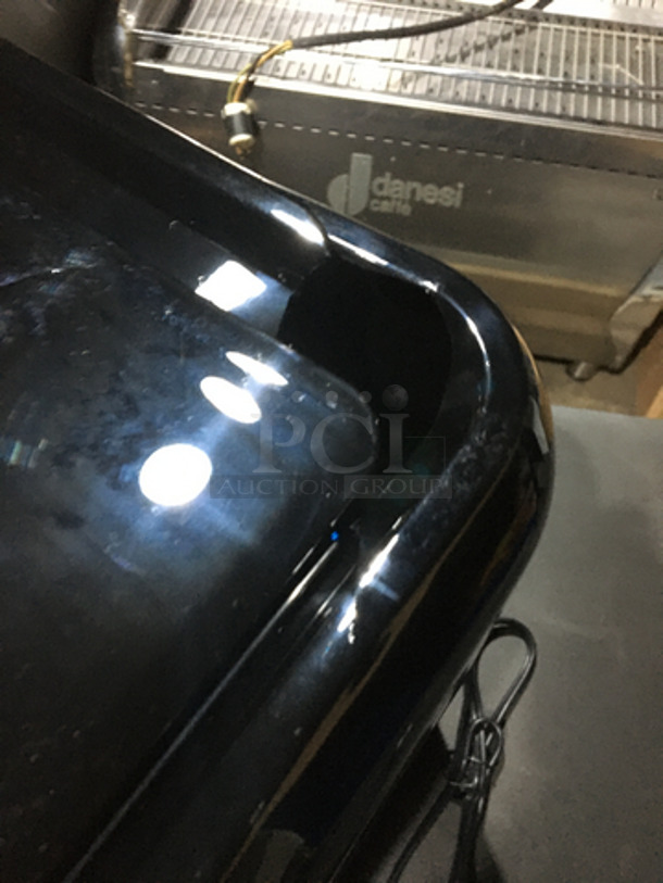 Insignia Countertop Air Fryer! With View Through Door! All Stainless Steel! Model NSAFO6DSS1! 120V! - Image 5 of 9