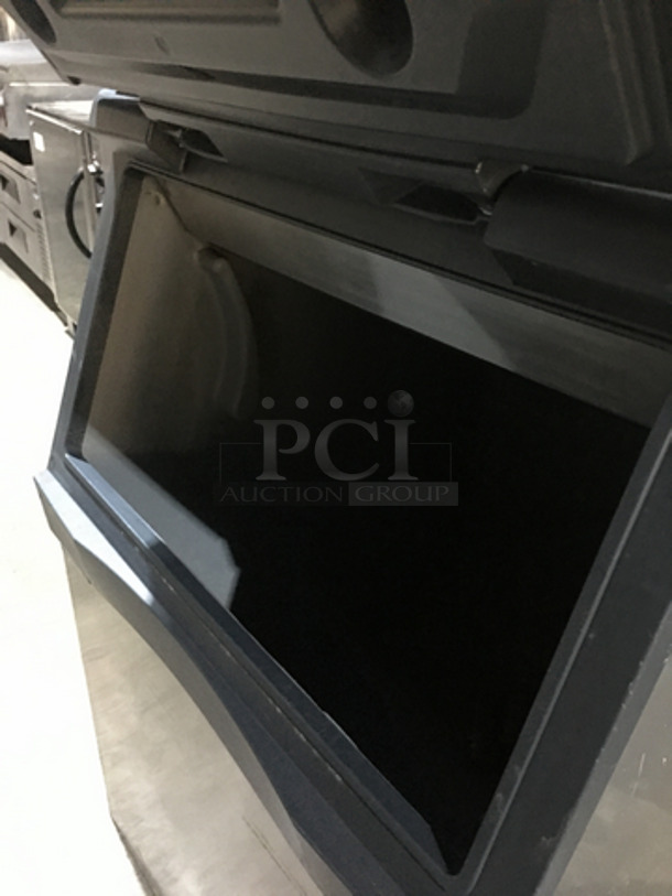 Hoshizaki Stainless Steel Commercial Ice Making Machine! With Ice Bin! Model KM1340MRH Serial V14082K! 208/230V 1Phase! 2 X Your Bid! Makes One Unit! - Image 5 of 9