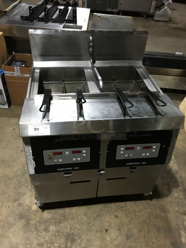 Henny Penny Commercial Natural Gas Powered Dual Bay Deep Fat Fryer! Computron 1000! With Backsplash! With 4 Metal Frying Baskets! All Stainless Steel! On Casters! - Image 12 of 12