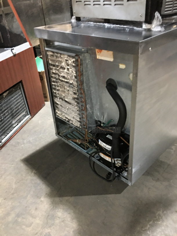 Delfield One Door Refrigerated Lowboy/Work Top Cooler! Model 406STAR2 Serial 0605036102573T! 115V 1Phase!
 - Image 3 of 7