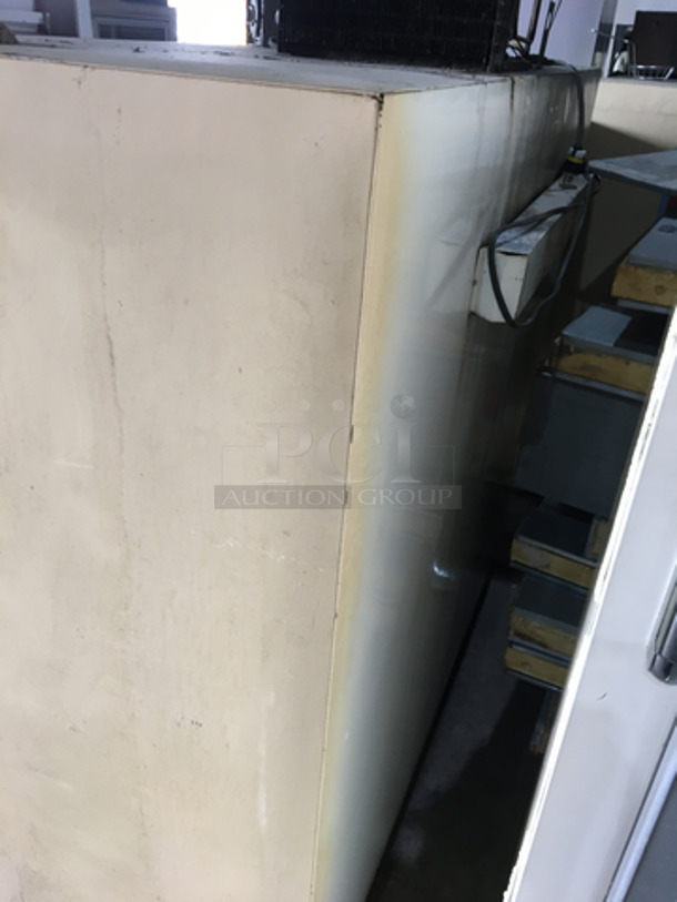 Leer Commercial 2 Door Bagged Ice Freezer Merchandiser! Model 602UA45MGME Serial 735101! 115V! Working When Removed!  - Image 3 of 8