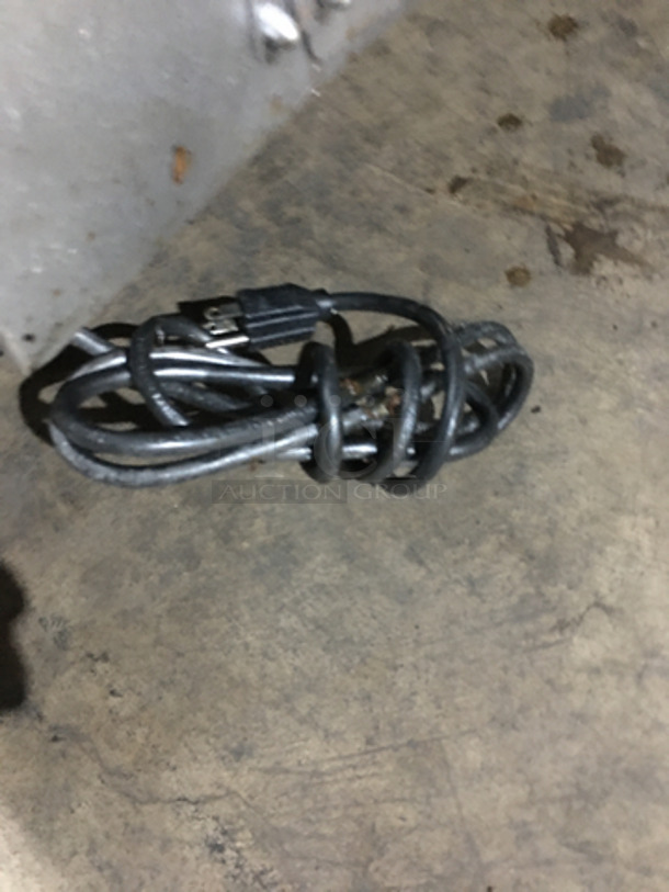 AMAZING! Henny Penny Natural Gas Powered KFC EDITION Pressure Fryer! 8 Head Pressure Fryer! With Oil Filter System! With Auto Lift Tray Holder! Model 580! On Commercial Casters! - Image 9 of 9